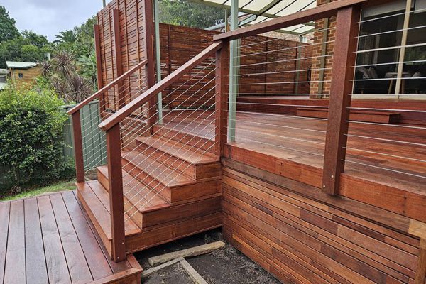 stairs-balustrades-15026EC6AC-5359-DDC1-72E1-50F5985CD15F.jpg