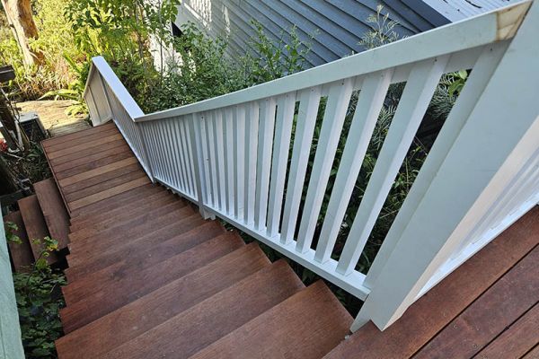 stairs-balustrades-20E546C96C-3D0C-5054-D914-F2971A82D9F0.jpg