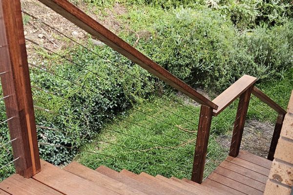 stairs-balustrades-39057149F4-A1C0-91E0-2B76-19E77DE13F54.jpg