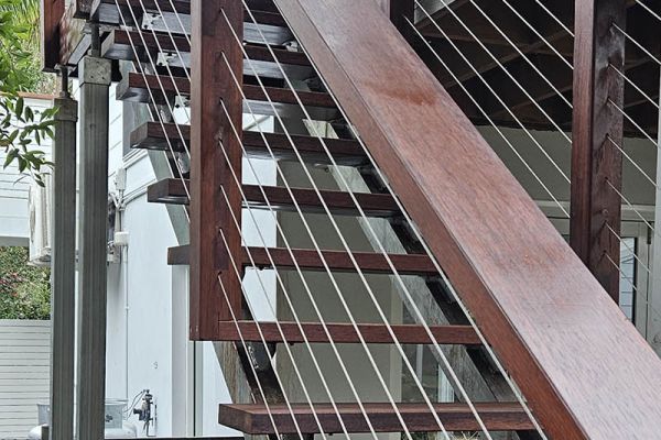 stairs-balustrades-81E0DC53AD-5019-EAD4-72BB-D1391B3A89C4.jpg
